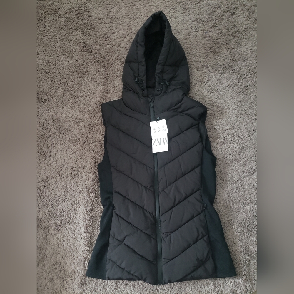 Zara Black Quilted Hooded Puffer Vest